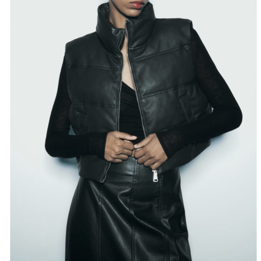 New Zara faux leather cropped puffer vest. Size small.